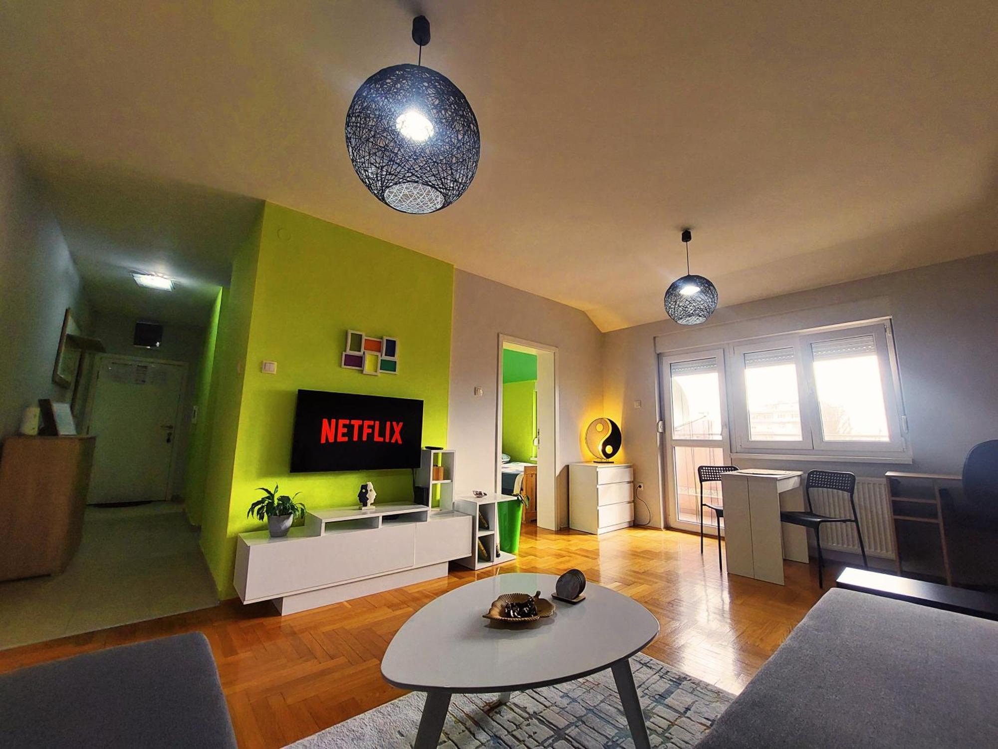 Xo Apartman Sremska Mitrovica Exterior photo